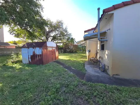 1033 N 19th Avenue Hollywood FL 33020