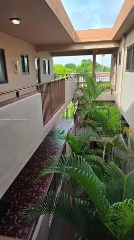 690 NE 123rd Street North Miami FL 33161