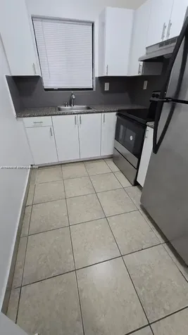 690 NE 123rd Street North Miami FL 33161