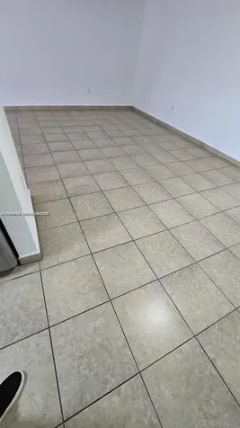 690 NE 123rd Street North Miami FL 33161