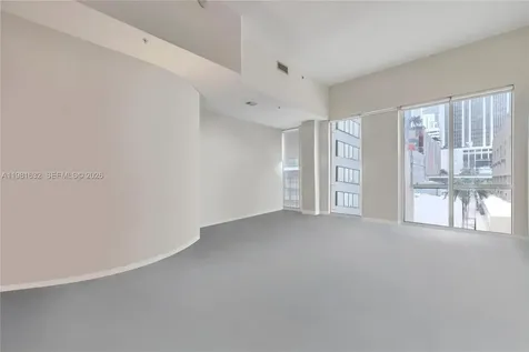 253 NE 2nd Street Miami FL 33132