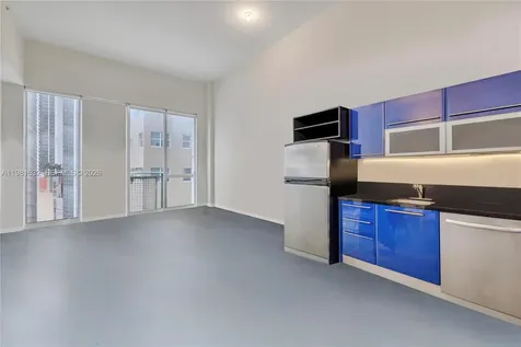 253 NE 2nd Street Miami FL 33132
