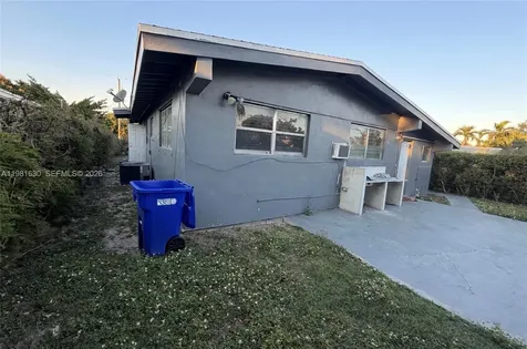 354 NE 173rd Street North Miami Beach FL 33162