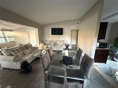 354 NE 173rd Street North Miami Beach FL 33162