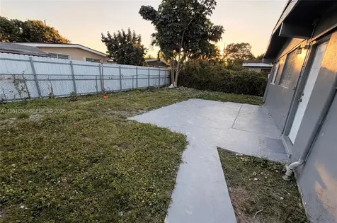 354 NE 173rd Street North Miami Beach FL 33162