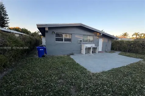 354 NE 173rd Street North Miami Beach FL 33162