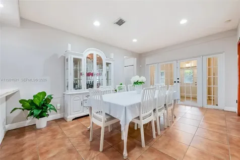 6350 NW 39th Terrace Virginia Gardens FL 33166
