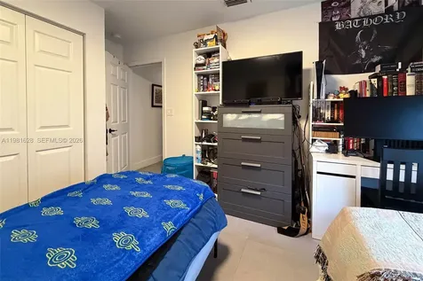 743 SW 121st Avenue Pembroke Pines FL 33025
