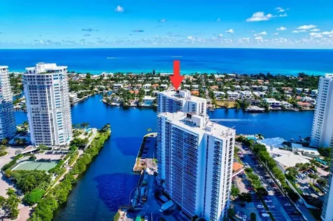 20505 E Country Club Drive Aventura FL 33180