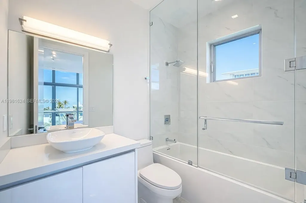 2890 N Ocean Drive Hollywood FL 33019
