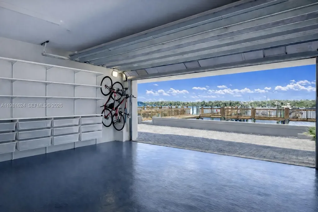 2890 N Ocean Drive Hollywood FL 33019