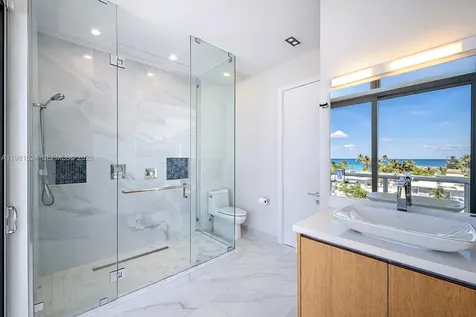 2890 N Ocean Drive Hollywood FL 33019