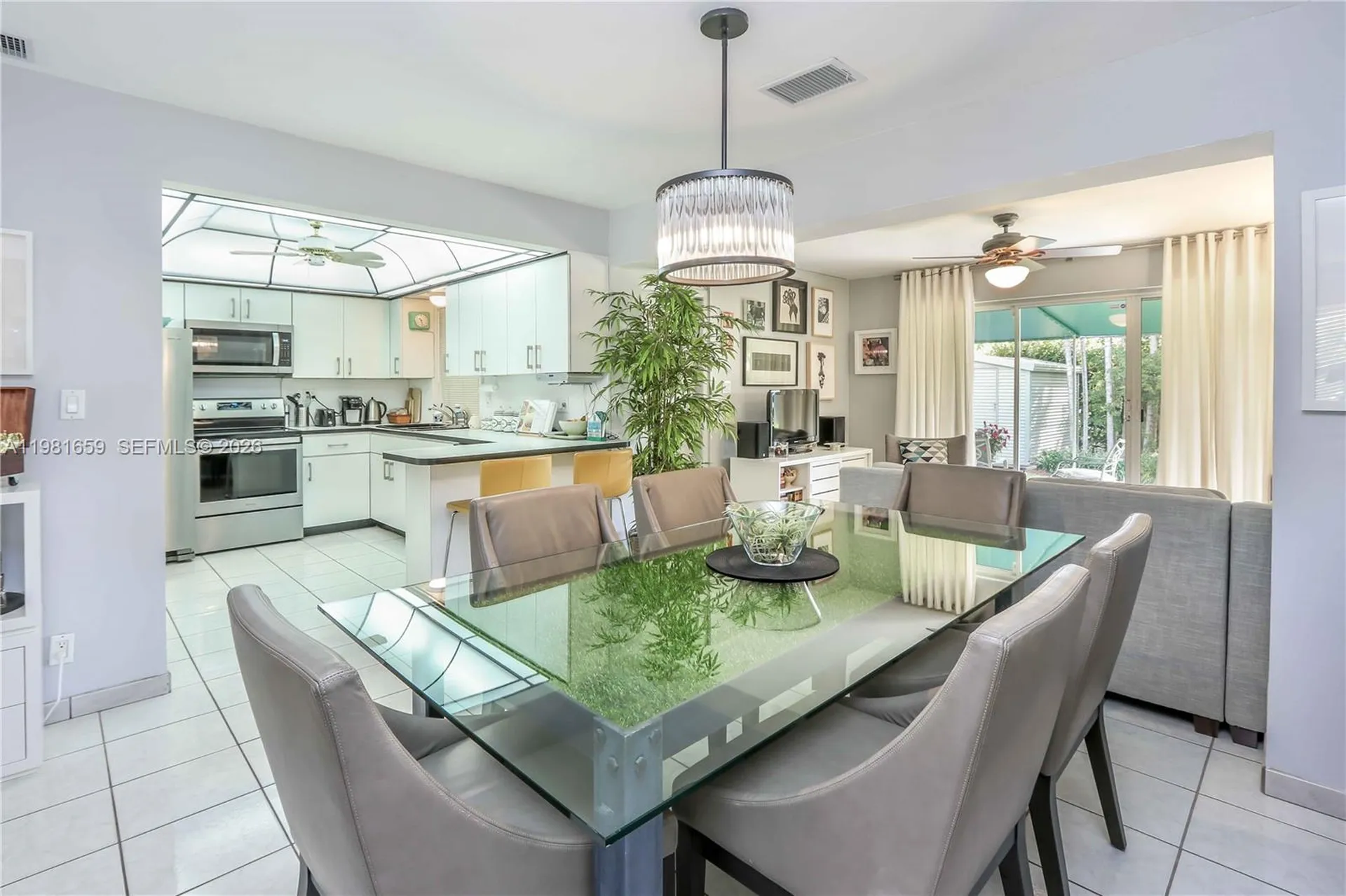 2209 N 15th Avenue Hollywood FL 33020