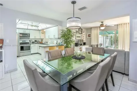 2209 N 15th Avenue Hollywood FL 33020
