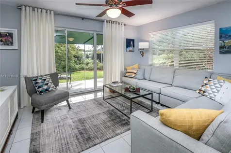 2209 N 15th Avenue Hollywood FL 33020