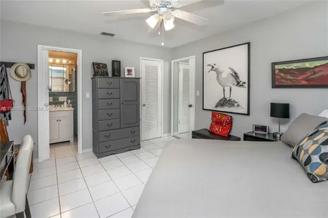 2209 N 15th Avenue Hollywood FL 33020