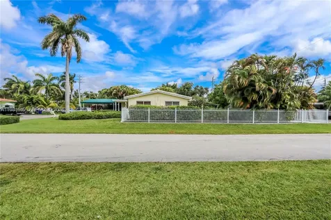 2209 N 15th Avenue Hollywood FL 33020