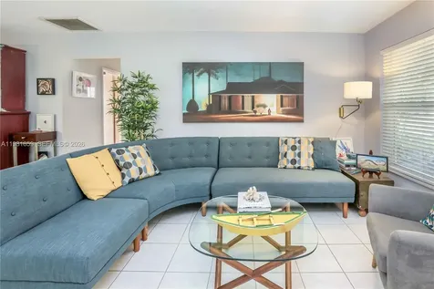 2209 N 15th Avenue Hollywood FL 33020
