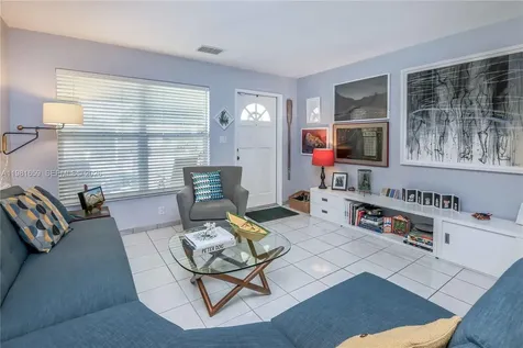 2209 N 15th Avenue Hollywood FL 33020