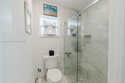 1710 NW 106th Terrace Pembroke Pines FL 33026