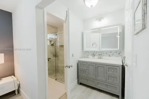 1710 NW 106th Terrace Pembroke Pines FL 33026