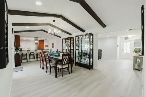 1710 NW 106th Terrace Pembroke Pines FL 33026