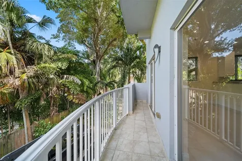 2951 Virginia Street Miami FL 33133