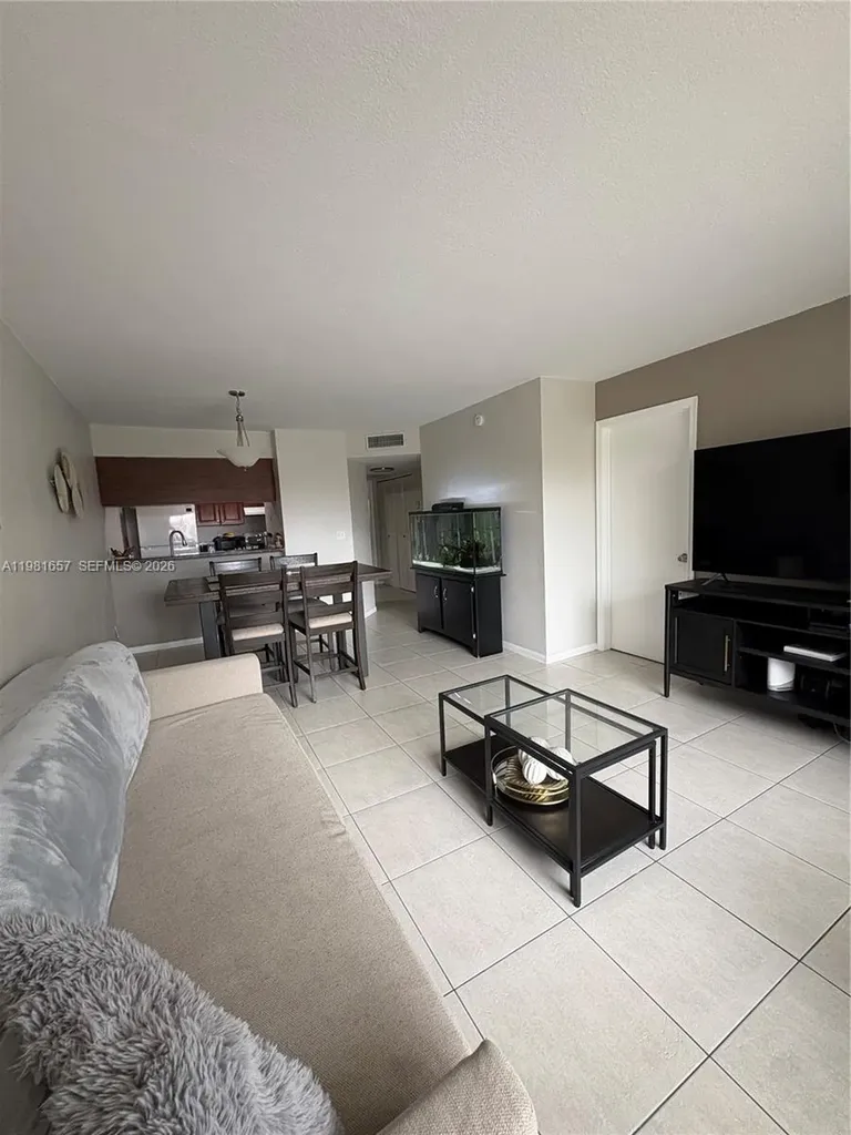 9955 Twin Lakes Drive Coral Springs FL 33071