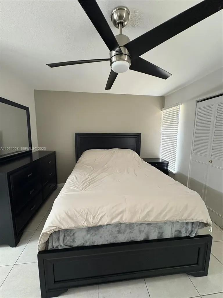 9955 Twin Lakes Drive Coral Springs FL 33071