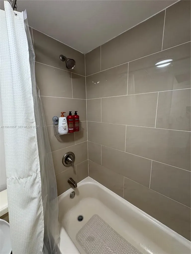 9955 Twin Lakes Drive Coral Springs FL 33071