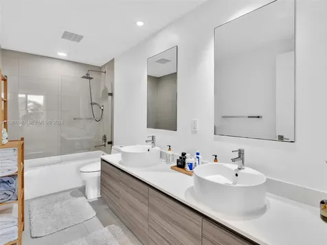 121 NE 34th Street Miami FL 33137
