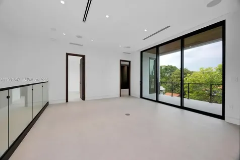 4231 SW 11th Street Miami FL 33134