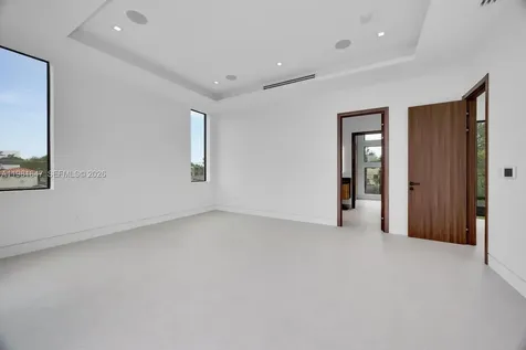 4231 SW 11th Street Miami FL 33134