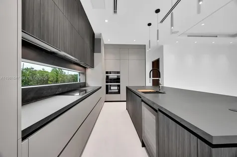 4231 SW 11th Street Miami FL 33134