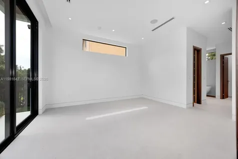 4231 SW 11th Street Miami FL 33134