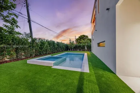 4231 SW 11th Street Miami FL 33134