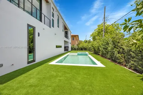 4231 SW 11th Street Miami FL 33134