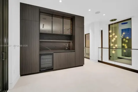 4231 SW 11th Street Miami FL 33134