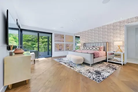 7900 SW 54th Avenue Miami FL 33143