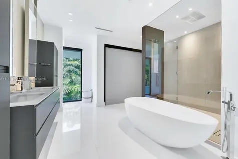 7900 SW 54th Avenue Miami FL 33143