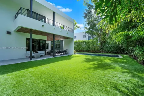 7900 SW 54th Avenue Miami FL 33143