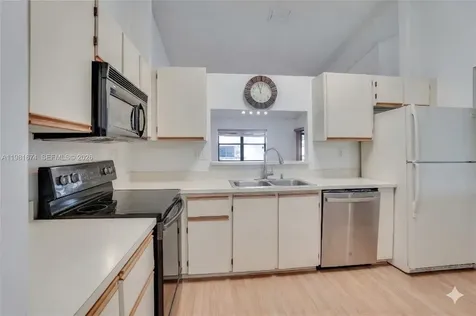 7641 NW 99th Avenue Tamarac FL 33321
