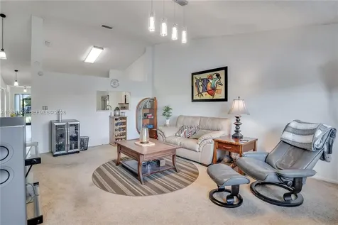 7641 NW 99th Avenue Tamarac FL 33321