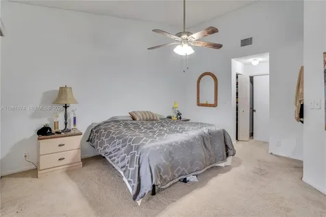 7641 NW 99th Avenue Tamarac FL 33321