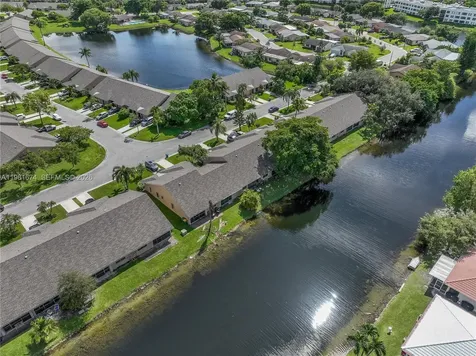 7641 NW 99th Avenue Tamarac FL 33321