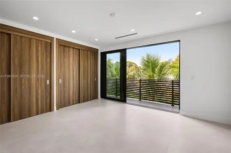 569 NW 44th Street Miami FL 33127