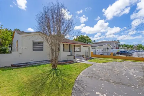 2166 NW 18th Street Miami FL 33125