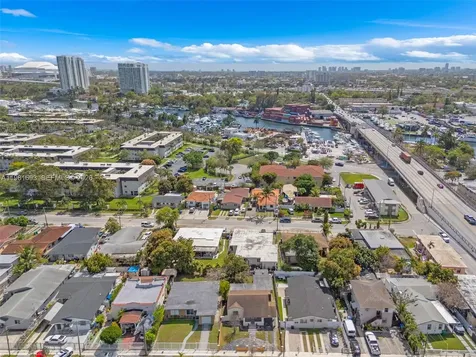 2166 NW 18th Street Miami FL 33125