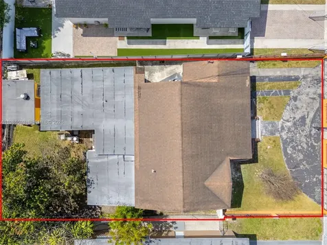 2166 NW 18th Street Miami FL 33125