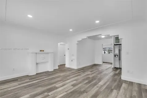 2166 NW 18th Street Miami FL 33125
